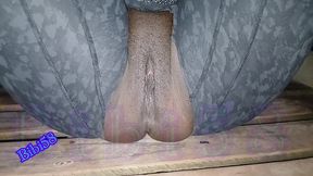 young black milf tease in public (voyeur)