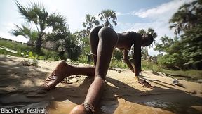 Lucky foreigner fucked this African tribe queen perfect body in the village river