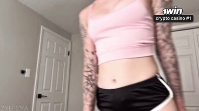 Amateur with stepsister! She asked to bring her to orgasm