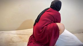arab chubby pussy & huge ass hijab bbw used sex toy & pussy play almost caught in parents bed room