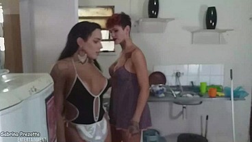 sabrina prezotte fudendo gostoso sua empregada victoria fox.