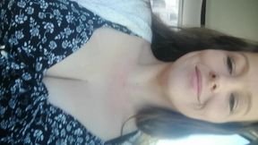 Quick cleavage flash in the car
