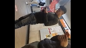 Bultos de machos amigos