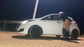 macho safado fudendo o cuzinho da puta na rua