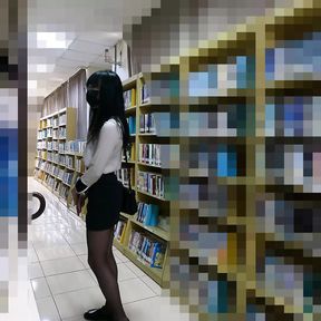 HA43Masturbate in the library with a big dildo stuffed in anal !