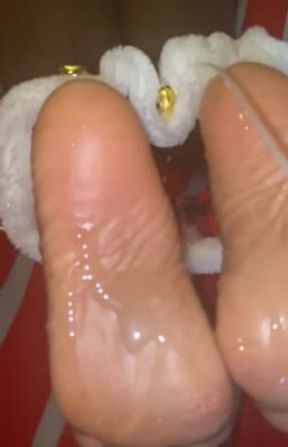nut all over my toes| being naughty on xmas