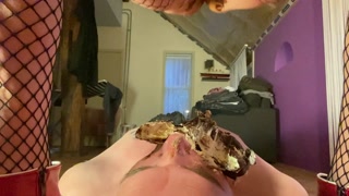 BLOOPER   facesitting foodplay