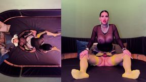 Feeling Nylon Feet and Facesitting