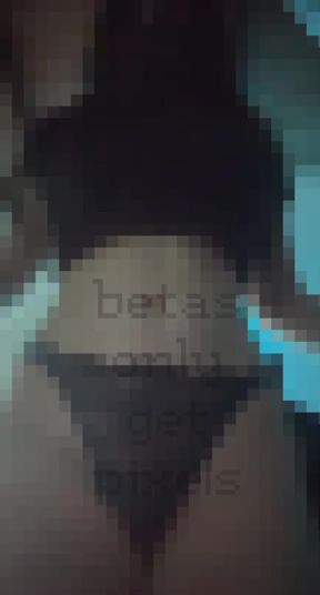 Censored beta plays with pixels