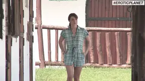 Farm girls go wild with outdoor ass to mouth action