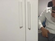 Levantado y no tener con quien bajar la tensión