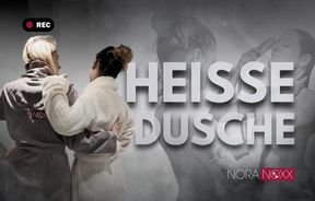 Heiße Dusche mit 2 Ladys