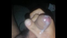 Disfruto un buena paja, pero mas rico tu colita