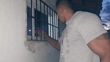 Bombado da academia descubriu meu endere&ccedil_o e invadiu minha casa ! chama a policia para ele . Paty Bumbum - Pitbull Porn