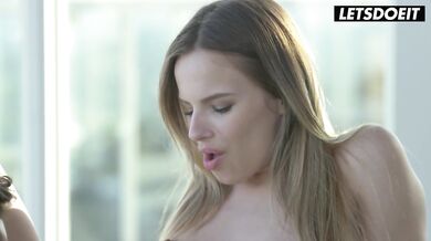 Gorgeous Blonde Model Jillian Janson Steamy Sex with Photographer - LETSDOEIT