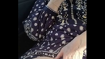 Innocent milf wanking in public carpark