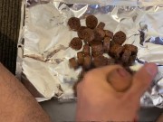 #87 お菓子に精子ぶっかけて美味しくいただきました