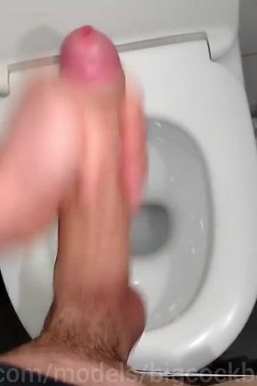 A Handsome Man with a Big Dick Jerks off in a Shopping Mall with Moans and Screams