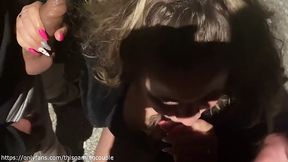 Amateur brunette MILF gets fucked outdoor by stranger with cum on her face