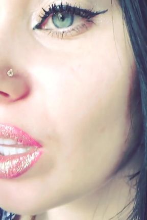 Hookah smoking &amp; lipstick fetish