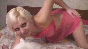 Put the kitty down and show us a real pussy on cam