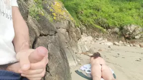 Dick Flash on the Beach. I Jerk off to a MILF. She Showed Her Pussy and Tits