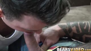 Bears Marc Angelo and Dean Wyatt fucking hard and raw