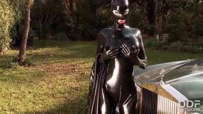 Fetish Queen Latex Lucy Fucks Herself Outdoors With Dildo 21 Min