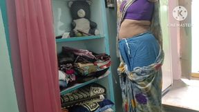 Desi Village wife sare vering showing