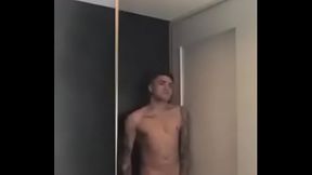 Brisola ataca novamente