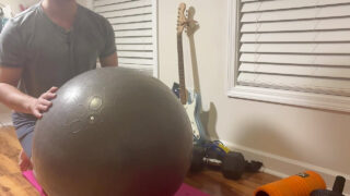 Masturbace, bublinatý zadek, šaty, bublina – amatérští japonští crossdresseři šukají zadky