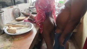 Village Wali Bhabhi Ko Kitchen Me Chodai Kiya Cooking Time