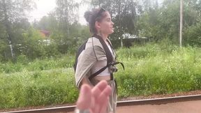 ran into a girl I know at the bus stop and gave her some head