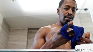 MILFY Legendary MILF Reagan Foxx's Very First BBC