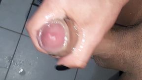 i masturbated my dick and look how amazing milk came out twice in a row, little surprise at the end