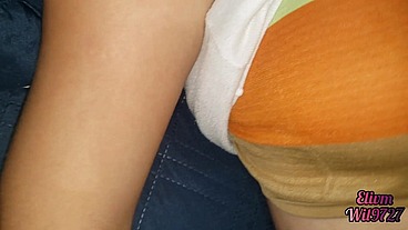 Experiencia tocando las tetas de mi HERMANASTRA embarazada
