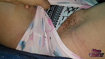 Experiencia tocando las tetas de mi HERMANASTRA embarazada