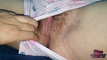 Experiencia tocando las tetas de mi HERMANASTRA embarazada