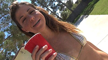 Tiny Hole Babe Mia Gold Gets Nailed by Two Dicks