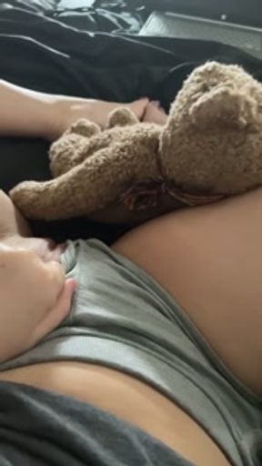 PERFECT AESTETIC SEXY WHITE GIRL WITH PINK TIGHT PUSSY-ARABIAN SNOWWHITE-LOS ANGELES-WANTS BBC USA