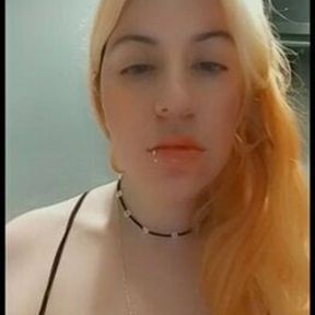 cum thirsty slut begs for your dick