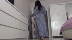 You can cum under my dress aa