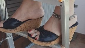 Per la felicità delle persone che camminano sotto il mio balcone