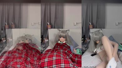 Kigurumi got woken up by Lovemse edge