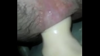 dildo grosso no cuz&atilde_o, orgasmo anal