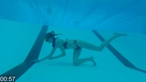 Mila pearl diving