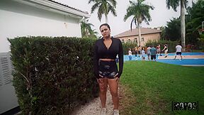 Ellie Tay - Milf Loves Balling And Teasing