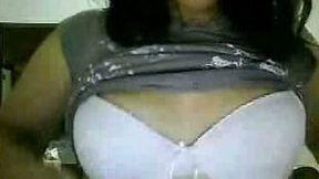 Chunky latina brunette milfie has amazing tits on webcam