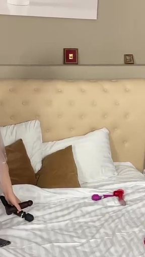 Gorgeous Big Thick Lesbians with Massive Tits and Bellies