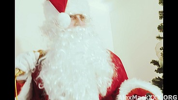 Angela White & Lena Paul caught Santa emptied his balls